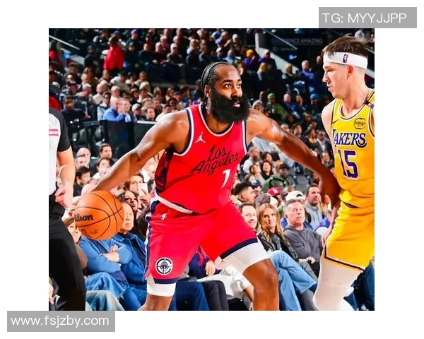 快船与篮网2021年第四节精彩对决回顾与分析